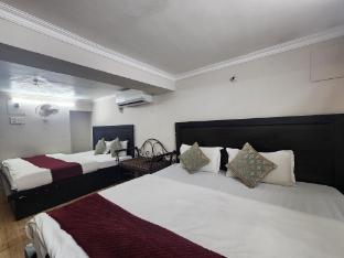 hotel kelson dx near ramakrishna metro