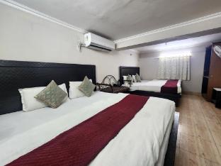 hotel kelson dx near ramakrishna metro