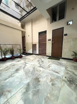 hotel kelson dx near ramakrishna metro