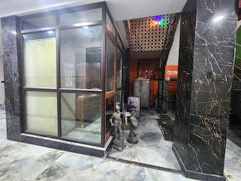 hotel kelson dx near ramakrishna metro