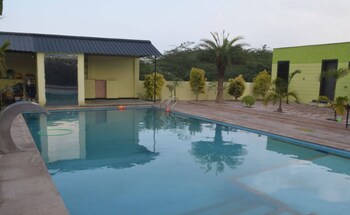 palm farm house resort ajmer