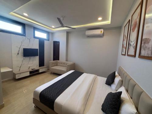 hotel saffron hive