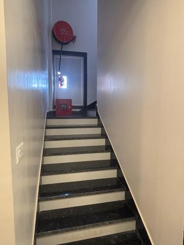 hotel saffron hive