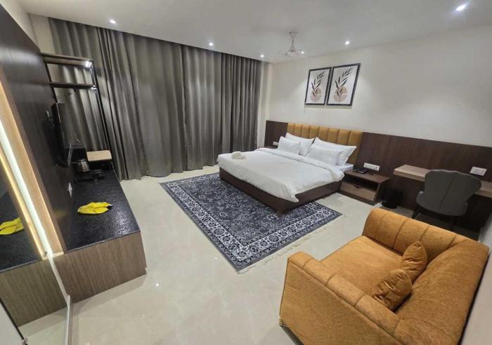 hotel ayushman