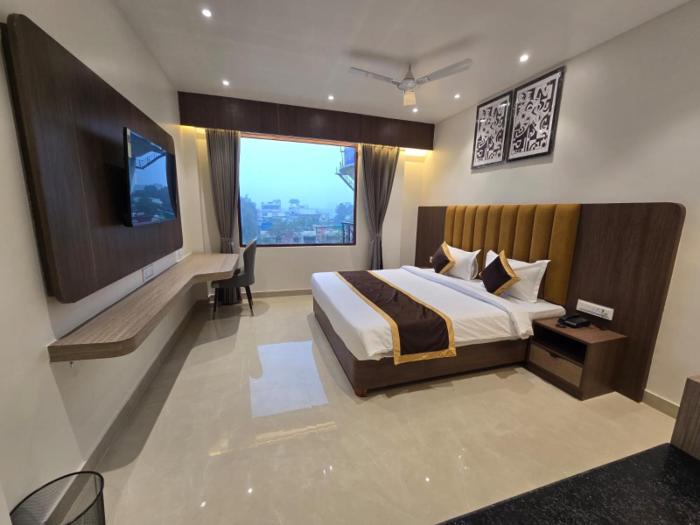 hotel ayushman