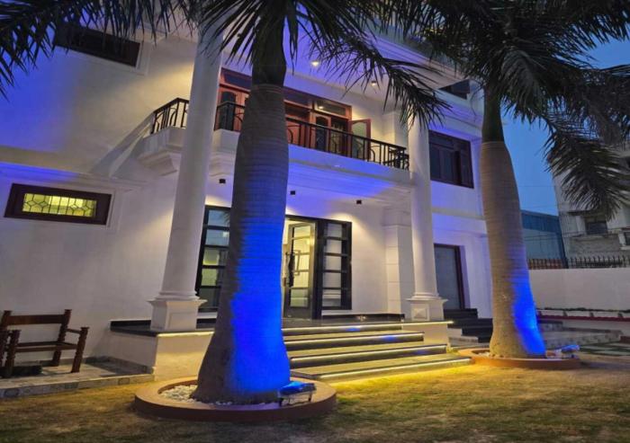 hotel ayushman