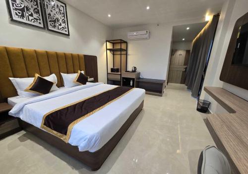 hotel ayushman