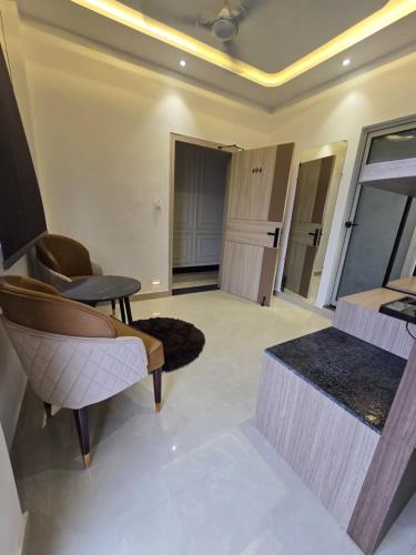 hotel ayushman