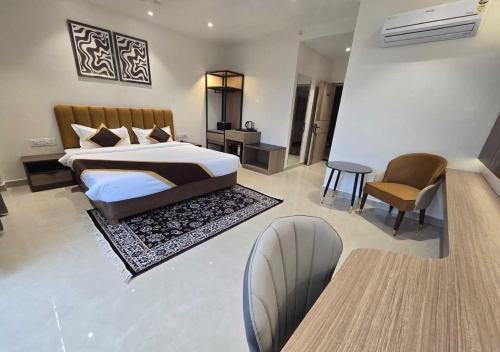 hotel ayushman