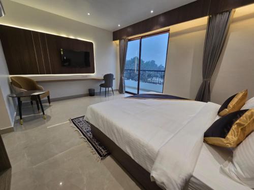 hotel ayushman