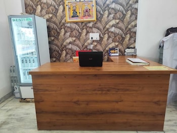 Hotel Padam Palace & Garden,,2 star