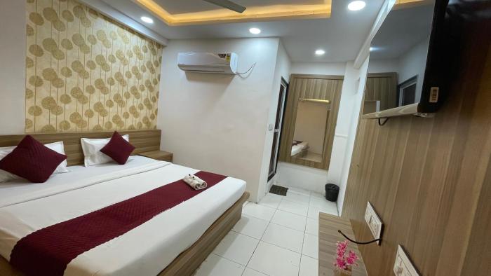 loto hotel mahakal ujjain tower chowk