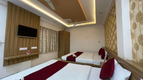 loto hotel mahakal ujjain tower chowk