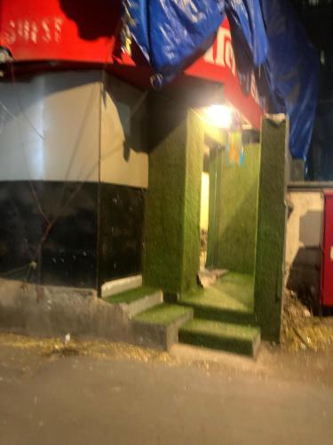 hotel vile parle executive near nanavati