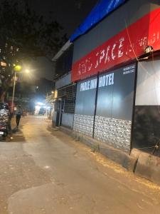 hotel vile parle executive near nanavati