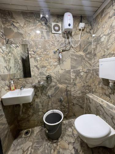 hotel vile parle executive near nanavati