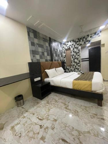 hotel vile parle executive near nanavati
