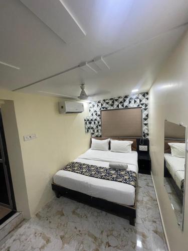 Hotel Vile Parle Executive Near Nanavati,,2 star