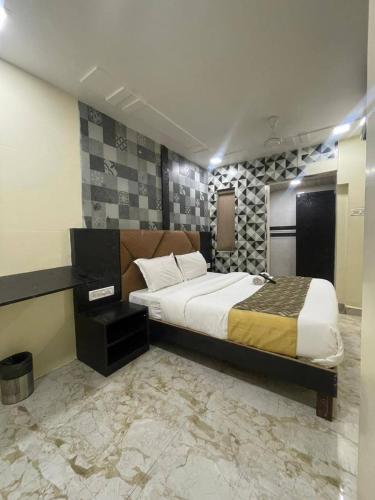 hotel vile parle executive near nanavati