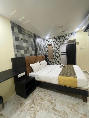 hotel vile parle executive near nanavati