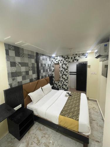 hotel vile parle executive near nanavati
