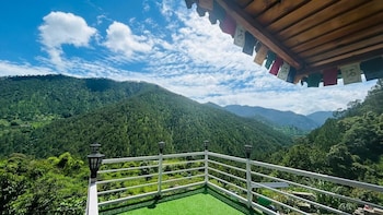 mehra paradise and cafe