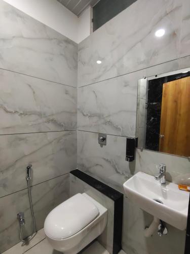 hotel tirupati inn