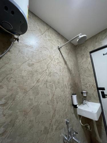 hotel loto central ujjain station