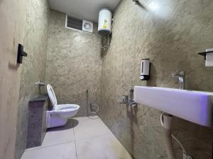 hotel loto central ujjain station