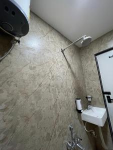 hotel loto central ujjain station