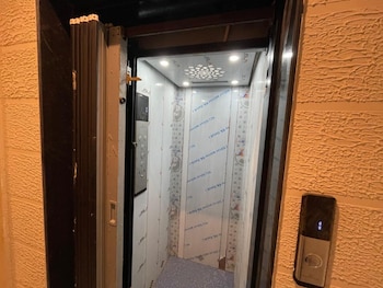 Hotel Loto Central Ujjain Station,,3 star