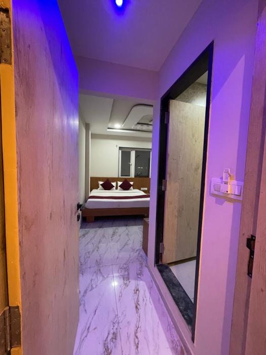 hotel loto central ujjain station