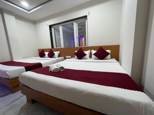 hotel loto central ujjain station