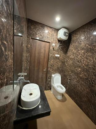 hotel peridot near delhi airport