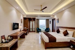 hotel peridot near delhi airport