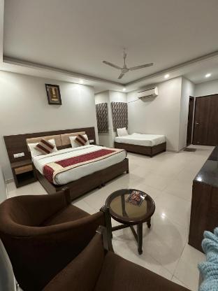 hotel peridot near delhi airport