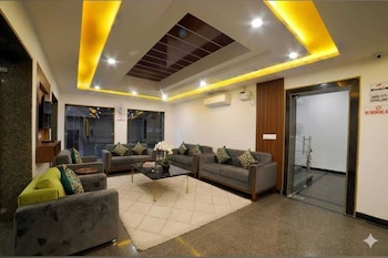 Hotel Peridot Near Delhi Airport,,3 star