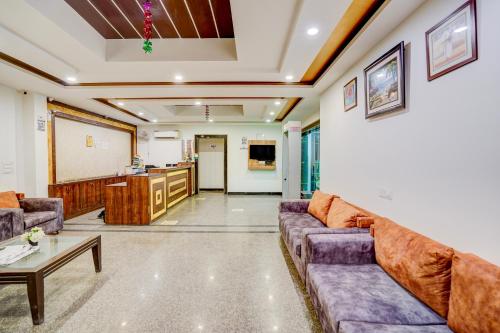 Hotel Peridot Near Delhi Airport,,3 star