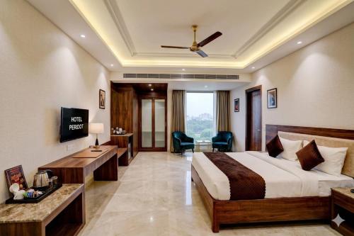 Hotel Peridot Near Delhi Airport,,3 star