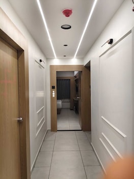 Hotel Shiva Inn,,2 star