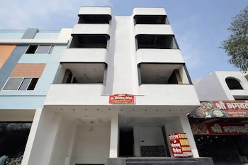 Hotel Om Mangalam Palace,,2 star