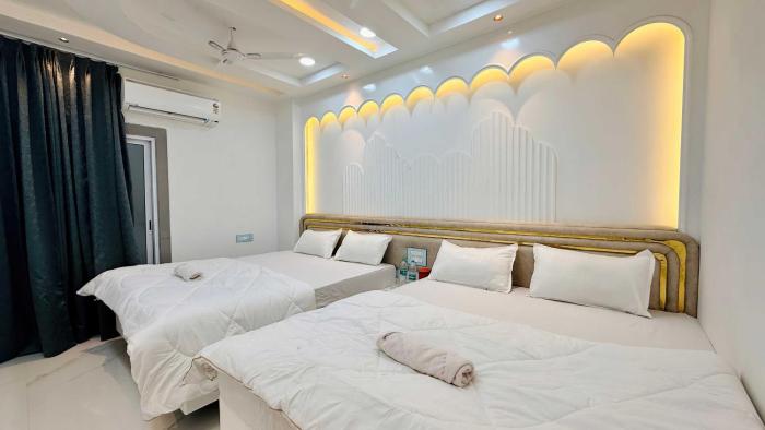 hotel om mangalam palace