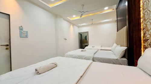 hotel om mangalam palace