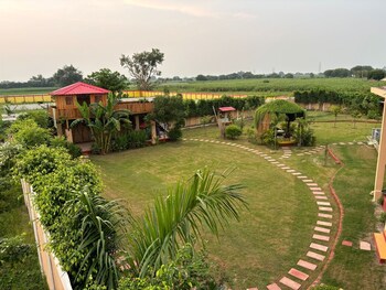 aranyaa cottage homestay vrindavan