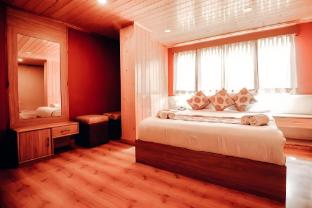 hotel queen