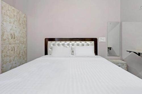 hotel o white rabbit