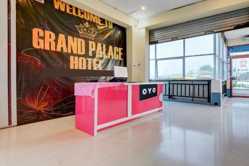 spot on grand palace hotel