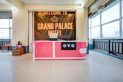 spot on grand palace hotel