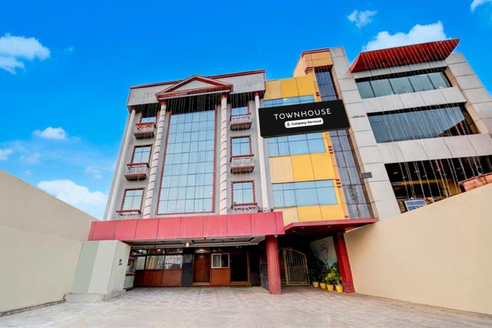 townhouse godavarikhani bus terminal formerly sai leela residency