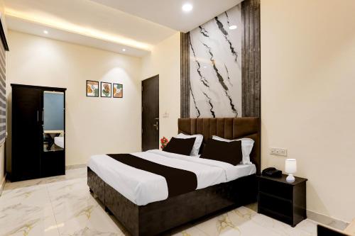 Townhouse Gt Road Amritsar,,2 star